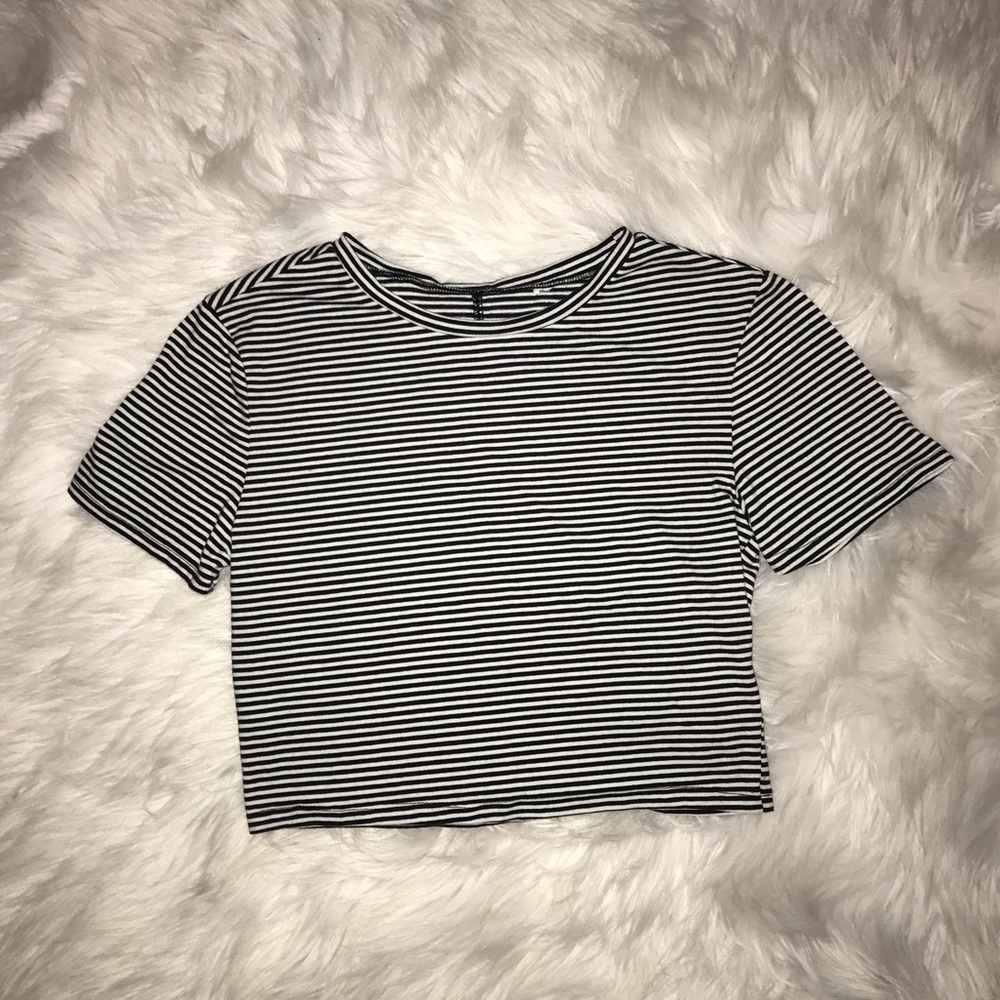 LAST CHANCE❗️Pacsun Cropped Top